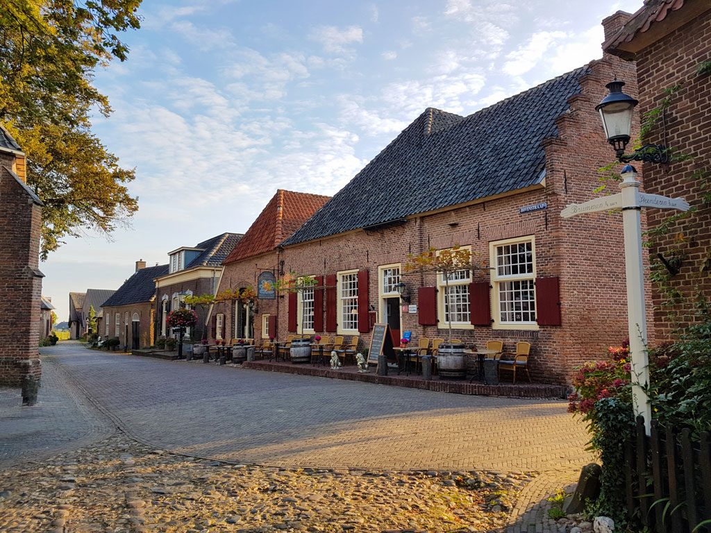 Prachtige authentieke straatjes in Bronkhorst