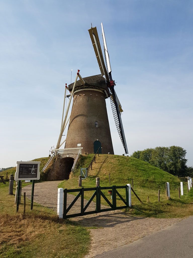 Korenmolen de Bronkhorster Molen