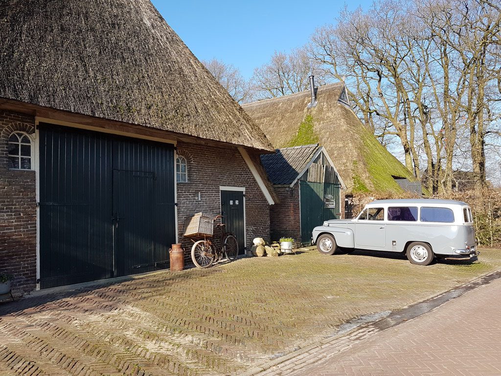 Historische beelden in het Drentse Gees