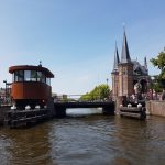 De waterpoort vanaf de Lemmerbrug in Sneek