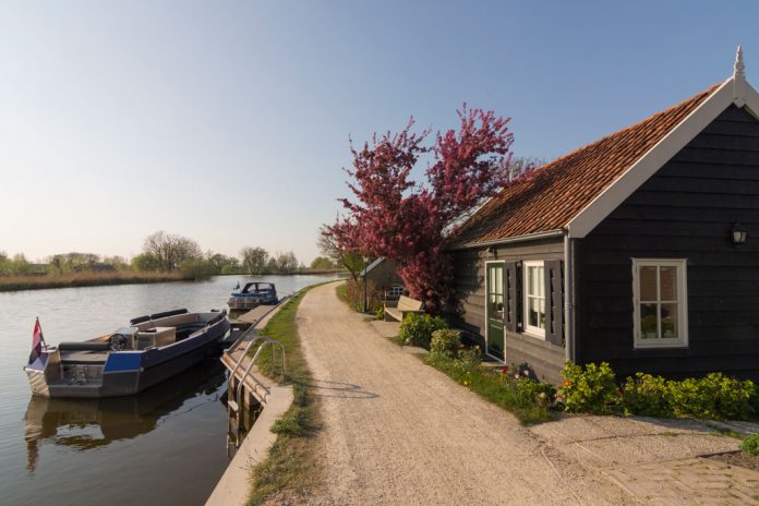 Bed & Breakfast Rechthuis van Zouteveen in Schipluiden